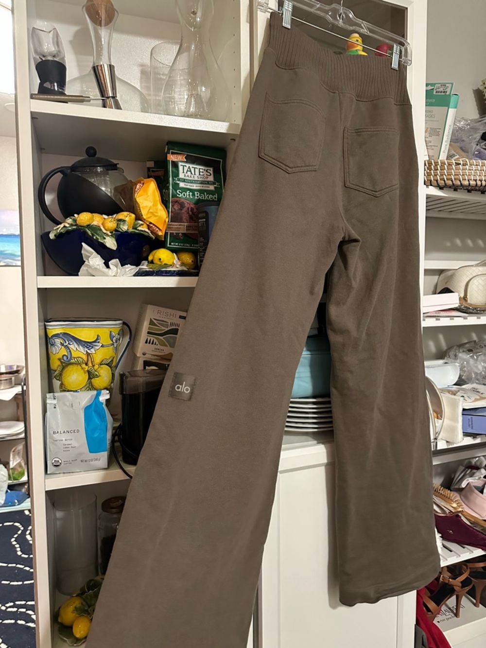 Cute $130 Alo Serenity Wide Leg Sweatpants Limited Edition Light Cocoa Sz Small - Picture 7 of 15